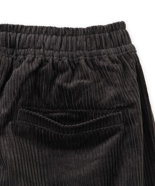 adidas(アディダス)の「adidas ADICOLOR CARGO SHORTS / アディダス アディカラー カーゴ ショーツ(カーゴパンツ・メンズ・ブラック・M/S/XXL/XL/L)」の8枚目の写真