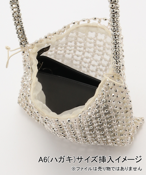 La TOTALITE(ラトータリテ)の「THE BAGMATI/バクマティ グラスビーズバッグ(ショルダーバッグ・レディース・シルバー/ブラック・FREE)」の7枚目の写真