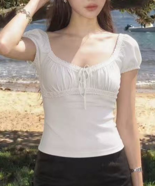 Achic(アシック)の「レースリボンギャザー半袖トップス(Tシャツ/カットソー・レディース・ダークグレー/ホワイト・M)」の5枚目の写真