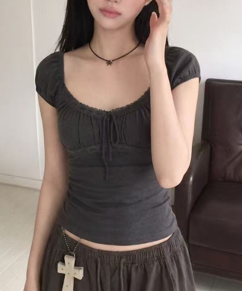 Achic(アシック)の「レースリボンギャザー半袖トップス(Tシャツ/カットソー・レディース・ダークグレー/ホワイト・M)」の17枚目の写真