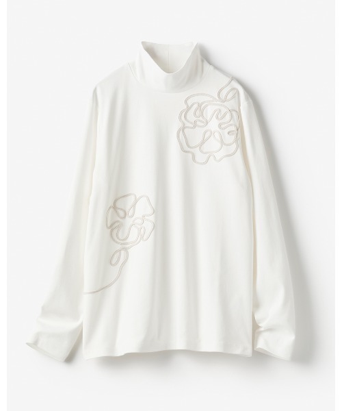 DoCLASSE( ドゥクラッセ)の「超長綿ハイネック/フラワーモチーフ(Tシャツ/カットソー・レディース・コーラル/グレイッシュブルー/ライトグレー/ネイビー/オフホワイト・M/S/LL/3L/L)」の9枚目の写真