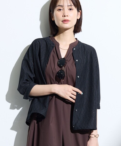 INDIVI（インディヴィ）の「【さらっと素材／洗える】キカレースブラウス（シャツ/ブラウス・レディース・ホワイト/ブラック/チャコールグレー/ブラック系5/ホワイト系6・19/15 /13/05/34/38）」の4枚目の写真