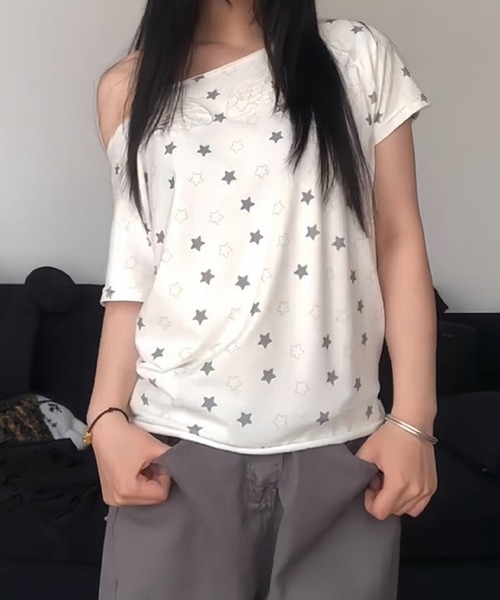 HALEY PESCA(ヘーリーペスカ)の「HALEY PESCA/羽刺繍 星ドット柄 ワンショルダートップス(Tシャツ/カットソー・レディース・ホワイト・SMALL/MEDIUM)」の7枚目の写真