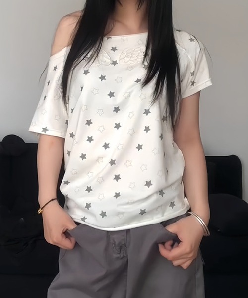 HALEY PESCA(ヘーリーペスカ)の「HALEY PESCA/羽刺繍 星ドット柄 ワンショルダートップス(Tシャツ/カットソー・レディース・ホワイト・SMALL/MEDIUM)」の11枚目の写真
