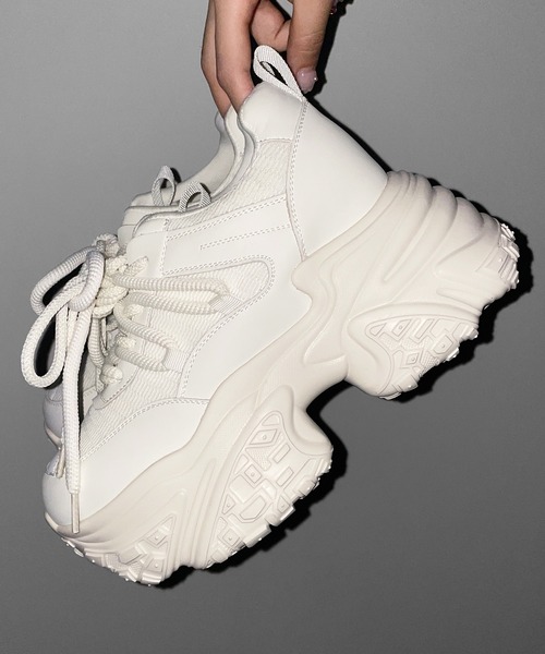 me+em select(ミームセレクト)の「【 +10.5cm盛れ 】レースアップ厚底スニーカー / +10.5cm lace-up platform sneakers(スニーカー・レディース・アイボリー/ブラック・37/38/39/40)」の19枚目の写真