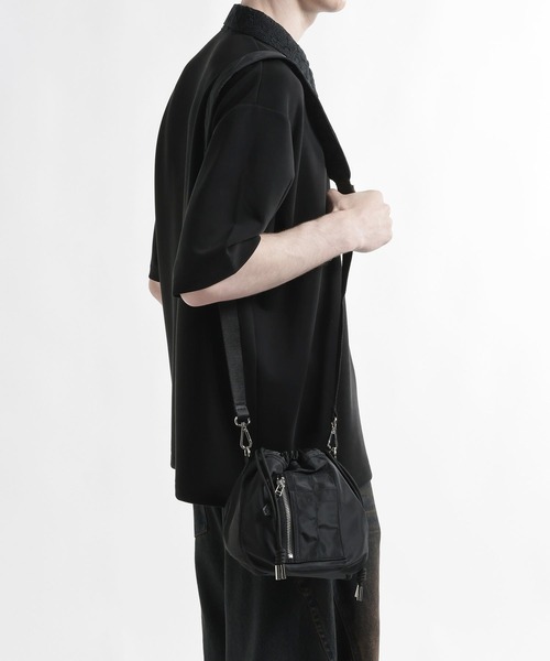 HARE(ハレ)の「MA-1キンチャクBAG(HARE)(ショルダーバッグ・メンズ・ブラック系その他/ブラック・FREE)」の3枚目の写真