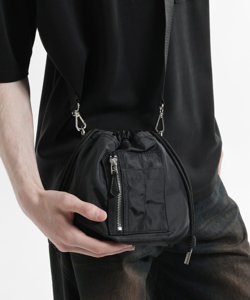 HARE(ハレ)の「MA-1キンチャクBAG(HARE)(ショルダーバッグ・メンズ・ブラック系その他/ブラック・FREE)」の9枚目の写真