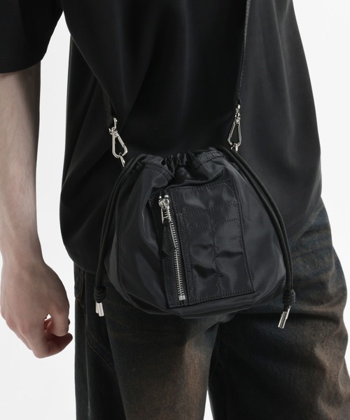 HARE(ハレ)の「MA-1キンチャクBAG(HARE)(ショルダーバッグ・メンズ・ブラック系その他/ブラック・FREE)」の11枚目の写真