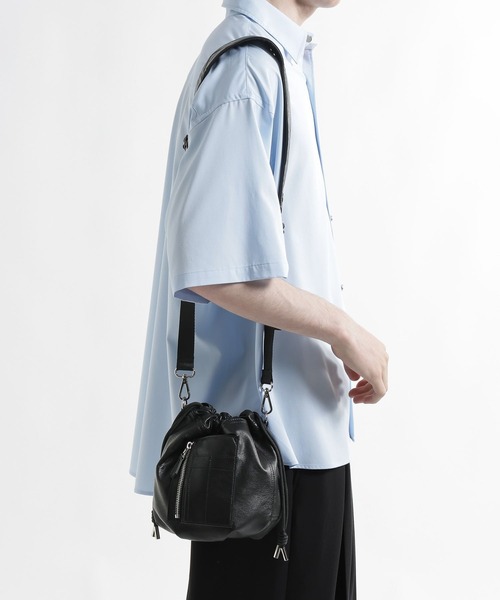 HARE(ハレ)の「MA-1キンチャクBAG(HARE)(ショルダーバッグ・メンズ・ブラック系その他/ブラック・FREE)」の17枚目の写真