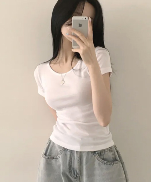 VIVID LADY(ビビッドレディー)の「Uネック 半袖Tシャツ(Tシャツ/カットソー・レディース・ブルー/ホワイト/チャコールグレー/ブラック/グレー・FREE)」の10枚目の写真