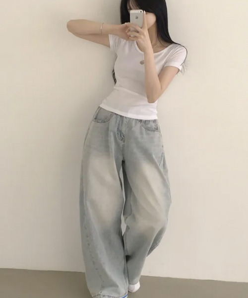 VIVID LADY(ビビッドレディー)の「Uネック 半袖Tシャツ(Tシャツ/カットソー・レディース・ブルー/ホワイト/チャコールグレー/ブラック/グレー・FREE)」の12枚目の写真