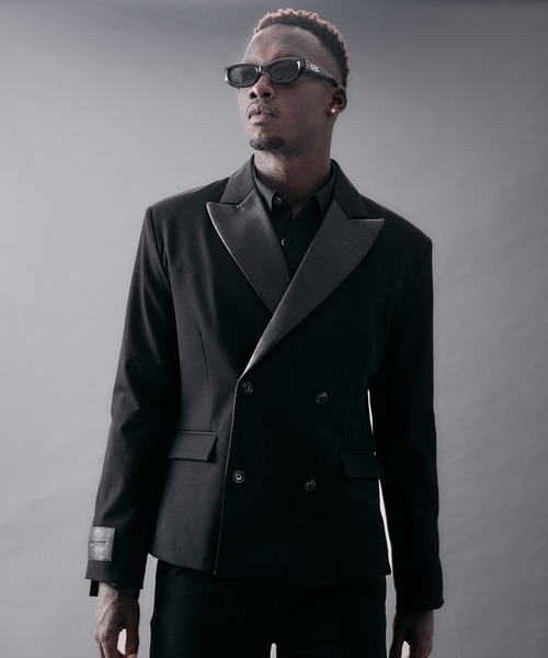 ANDER HUNK(アンダーハンク)の「Crocodile Lapel Tailored Jacket/クロコダイルラペルテーラードジャケット(テーラードジャケット・メンズ・ブラック・MEDIUM/LARGE/SMALL)」の4枚目の写真