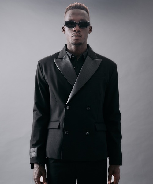 ANDER HUNK(アンダーハンク)の「Crocodile Lapel Tailored Jacket/クロコダイルラペルテーラードジャケット(テーラードジャケット・メンズ・ブラック・MEDIUM/LARGE/SMALL)」の3枚目の写真