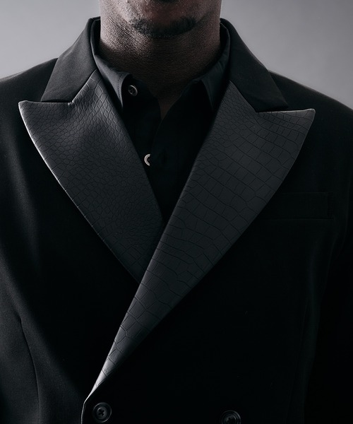 ANDER HUNK(アンダーハンク)の「Crocodile Lapel Tailored Jacket/クロコダイルラペルテーラードジャケット(テーラードジャケット・メンズ・ブラック・MEDIUM/LARGE/SMALL)」の13枚目の写真