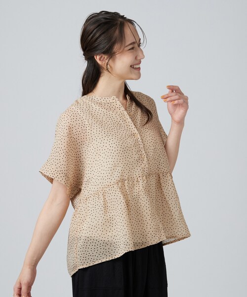 SHOO・LA・RUE（シューラルー）の「【体型カバー/洗濯機可】二の腕とお腹周りが隠せる シアーペプラムブラウス（シャツ/ブラウス・レディース・ブルーグリーン/ベージュ系5/ブラック系5・03/02/01/04）」の13枚目の写真