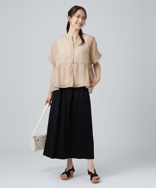 SHOO・LA・RUE（シューラルー）の「【体型カバー/洗濯機可】二の腕とお腹周りが隠せる シアーペプラムブラウス（シャツ/ブラウス・レディース・ブルーグリーン/ベージュ系5/ブラック系5・03/02/01/04）」の14枚目の写真