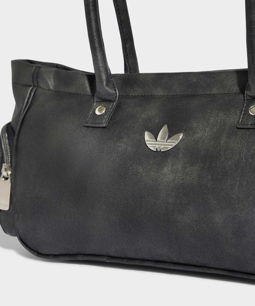 adidas(アディダス)の「アディダス オリジナルス ロング丈 ポケット付き バッグ / アディダスオリジナルス adidas Originals(ショルダーバッグ・メンズ・ブラック・FREE)」の5枚目の写真