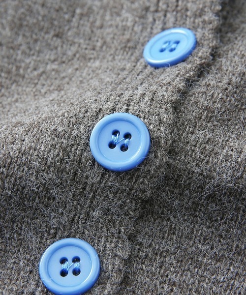 SEU(エスイーユー)の「配色リブハート刺繍ニットカーディガン 長袖 【オフィスカジュアル】【きれいめカジュアル】 レディース韓国風 春服 秋服 冬服(カーディガン/ボレロ・レディース・レッド/ブルー/ネイビー・フリー)」の11枚目の写真