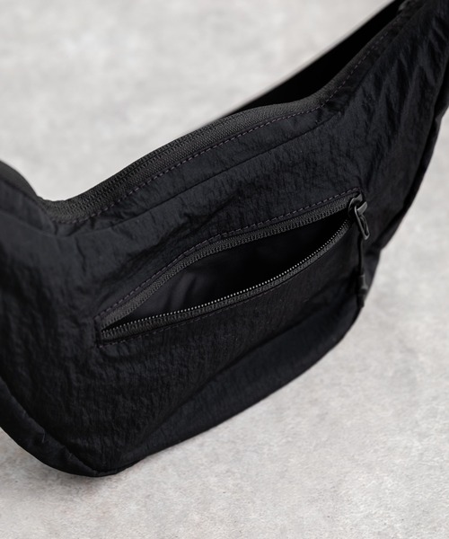 THE NORTH FACE（ザノースフェイス）の「日本未展開モデル THE NORTH FACE ザ・ノースフェイス WHITE LABEL ホワイトレーベル HOBO BAG MINI 2WAYショルダーバッグ/ハンドバッグ（ショルダーバッグ・レディース・クリーム/シルバーグレー/ブラック/ピンク・FREE）」の11枚目の写真
