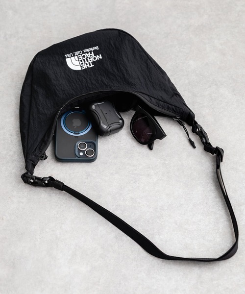 THE NORTH FACE（ザノースフェイス）の「日本未展開モデル THE NORTH FACE ザ・ノースフェイス WHITE LABEL ホワイトレーベル HOBO BAG MINI 2WAYショルダーバッグ/ハンドバッグ（ショルダーバッグ・レディース・クリーム/シルバーグレー/ブラック/ピンク・FREE）」の6枚目の写真