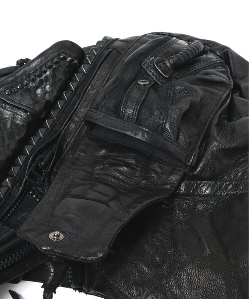 KMRii(ケムリ)の「KMRii/ケムリ/KB-Shoulder Black Serpent Killer(ショルダーバッグ・メンズ・ブラック・F)」の14枚目の写真
