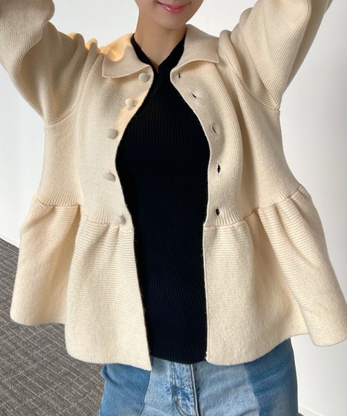 Human 2nd Occasion(ヒューマンセカンドオケージョン)の「衿付ペプラム総針ニットプルオーバー(ニット/セーター・レディース・ブラック/ナチュラル・FREE)」の7枚目の写真