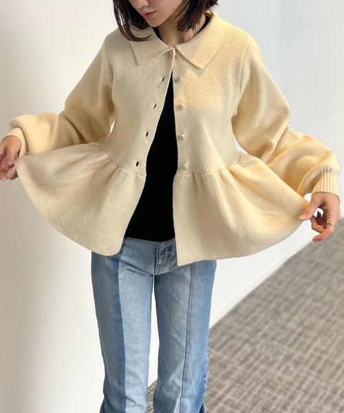 Human 2nd Occasion(ヒューマンセカンドオケージョン)の「衿付ペプラム総針ニットプルオーバー(ニット/セーター・レディース・ブラック/ナチュラル・FREE)」の13枚目の写真