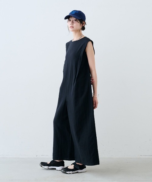 mensha!(メンシャ)の「mensha! ガーゼでドレスアップ!ワイドシルエットオールインワン(つなぎ/オールインワン・レディース・カーキブラウン/ブラック・M/L/LL)」の5枚目の写真