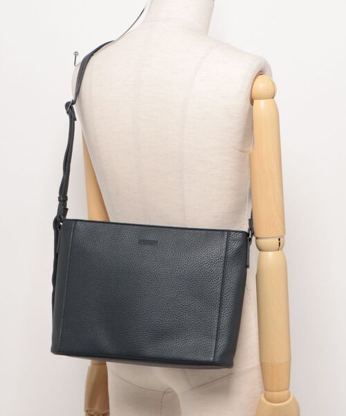 MACKINTOSH PHILOSOPHY（ﾏｯｷﾝﾄｯｼｭ ﾌｨﾛｿﾌｨｰ）の「MACKINTOSH PHILOSOPHY/マッキントッシュフィロソフィー ５M３１   17984（ショルダーバッグ・メンズ・ネイビー/ブラック/ベージュ・FREE）」の7枚目の写真