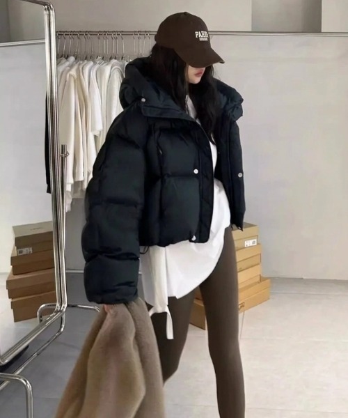 yuue' ( wear )(ユーイ)の「フードパーカーボリュームショートダウンジャケット(ダウンジャケット/コート・レディース・アイボリー/ブラック・FREE)」の13枚目の写真