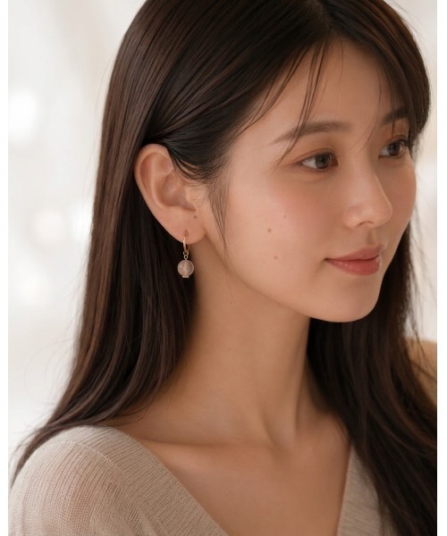 tone（トーン）の「【cocolani】［金属アレルギー対応］2way 天然石 フープイヤリング(MA)（イヤリング・レディース・クリア/キャメル/ホワイト/ベージュ/ブルー/グリーン/ピンク/ダークグレー・FREE）」の20枚目の写真
