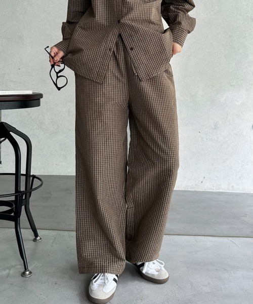 TREOVER(トレオーバー)の「コーディネートの主役になるサッカーパンツ(その他パンツ・レディース・ベージュ系その他/ブラウン系/ブルー系/ベージュ系その他2・FREE)」の2枚目の写真