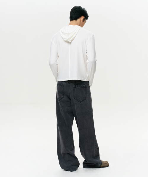ERA（エラ）の「メンズ ERA ワイドフィット デニムパンツ - ダークグレー（デニムパンツ・メンズ・その他・MEDIUM/LARGE）」の7枚目の写真
