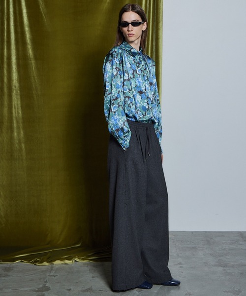 MAISON SPECIAL(メゾンスペシャル)の「【26WINTER PRE-ORDER】Gobelin Flower Print Shirt/ゴブランフラワープリントシャツ(シャツ/ブラウス・レディース・レッド/ブルー・FREE)」の11枚目の写真