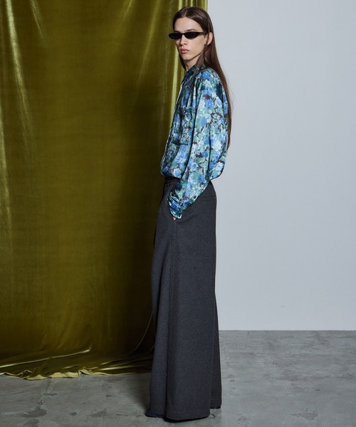 MAISON SPECIAL(メゾンスペシャル)の「【26WINTER PRE-ORDER】Gobelin Flower Print Shirt/ゴブランフラワープリントシャツ(シャツ/ブラウス・レディース・レッド/ブルー・FREE)」の12枚目の写真