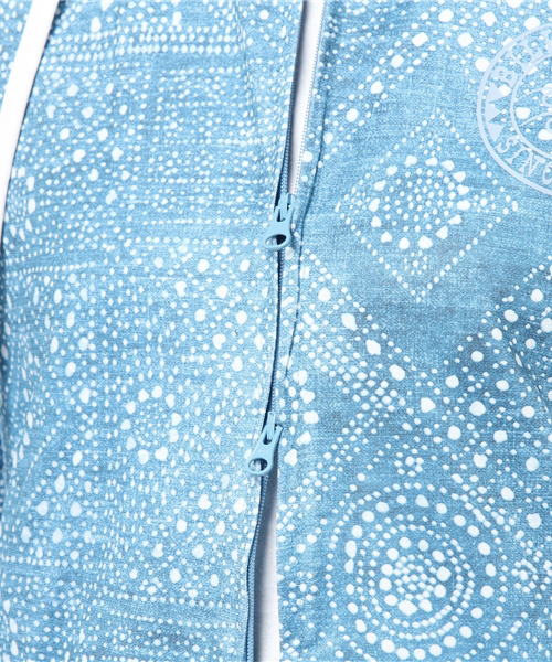 BILLABONG(ビラボン)の「BILLABONG レディース【ACTIVE】トレーニングUVジップパーカ(パーカー・レディース・ブルー/ブラック/インディゴブルー・LARGE/MEDIUM)」の11枚目の写真