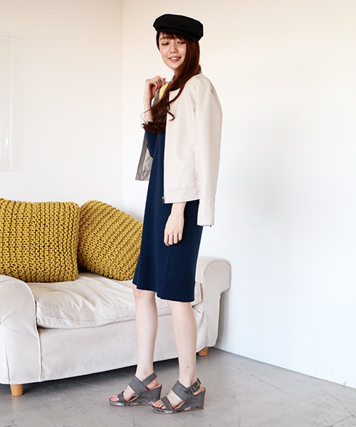 N.（N. Natural Beauty Basic）（エヌエヌナチュラルビューティーベーシック）の「ノーカラーレザーブルゾン（ライダースジャケット・レディース・ホワイト/ブラック/ベージュ・MEDIUM/SMALL）」の11枚目の写真