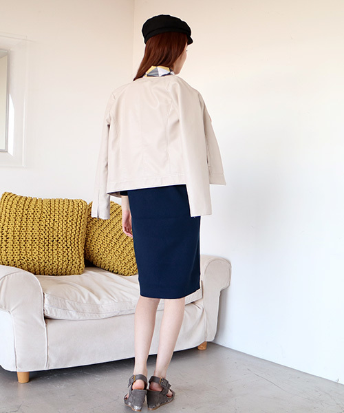 N.（N. Natural Beauty Basic）（エヌエヌナチュラルビューティーベーシック）の「ノーカラーレザーブルゾン（ライダースジャケット・レディース・ホワイト/ブラック/ベージュ・MEDIUM/SMALL）」の12枚目の写真