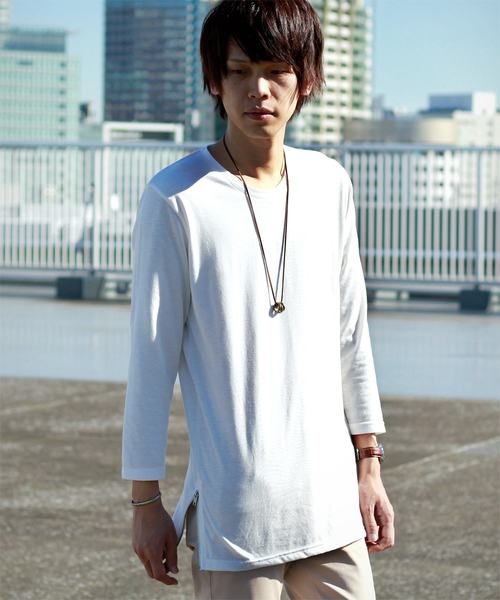 MONO-MART(モノマート)の「裾サイドZIP ロング丈カットソー(Tシャツ/カットソー・メンズ・ボルドー/オフホワイト/ブラック/オリーブ/ライトピンク/チャコール/ネイビー/ブルー系その他/ミント/ダークベージュ/グレー・ONE SIZE)」の2枚目の写真