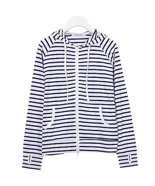 sea.(シードット)の「選べる2type UVカット吸水速乾ストレッチラッシュガードパーカー(ラッシュガード・レディース・オフホワイト/ブラック/サックスブルー/ホワイト×ネイビー/ピンク/ネイビー/イエロー/カーキ/コーラル/ホワイト×ブラック/ブルー系その他/ブラック系/ホワイト系/ブラック系1/ホワイト系1・M/L/LL/L1/LL1/M1)」の4枚目の写真