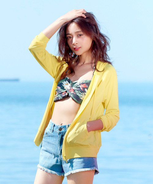 sea.(シードット)の「選べる2type UVカット吸水速乾ストレッチラッシュガードパーカー(ラッシュガード・レディース・オフホワイト/ブラック/サックスブルー/ホワイト×ネイビー/ピンク/ネイビー/イエロー/カーキ/コーラル/ホワイト×ブラック/ブルー系その他/ブラック系/ホワイト系/ブラック系1/ホワイト系1・M/L/LL/L1/LL1/M1)」の13枚目の写真