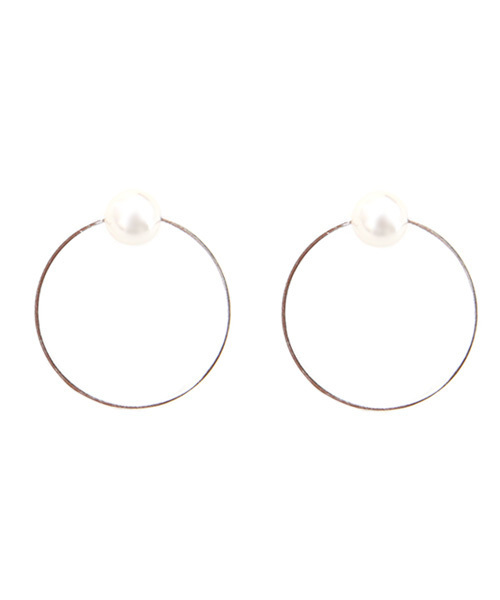 Luz Llena (NEY)(ラズレナニー)の「パールサークルピアス(ピアス(両耳用)・レディース・ゴールド/シルバー・フリ-)」の5枚目の写真