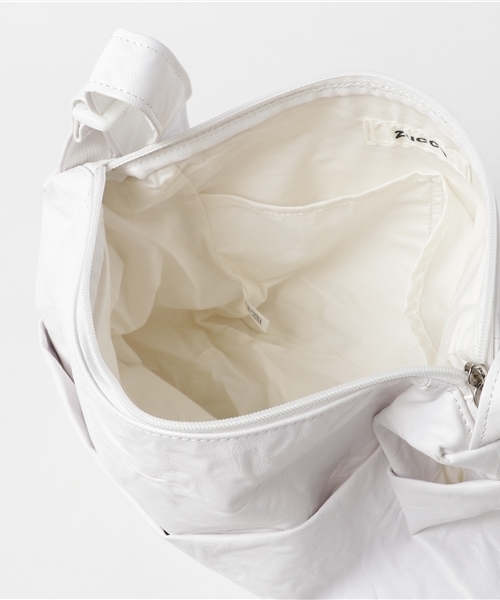 ZUCCa（ズッカ）の「S エンボスバッグ（ショルダーバッグ）」 - WEAR