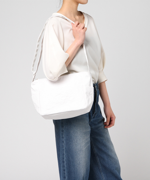 ZUCCa（ズッカ）の「S エンボスバッグ（ショルダーバッグ）」 - WEAR