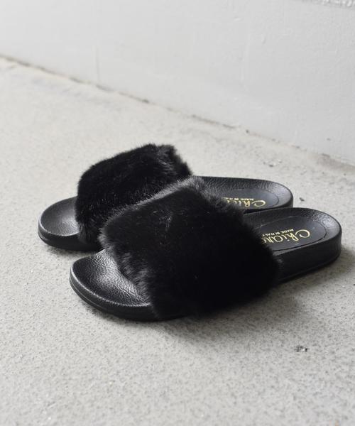 liflattie ships(リフラティ シップス)の「CHIARA(キアラ):フェイク ファー サンダル ◇(サンダル・レディース・ブラック/その他・38/36/37)」の2枚目の写真