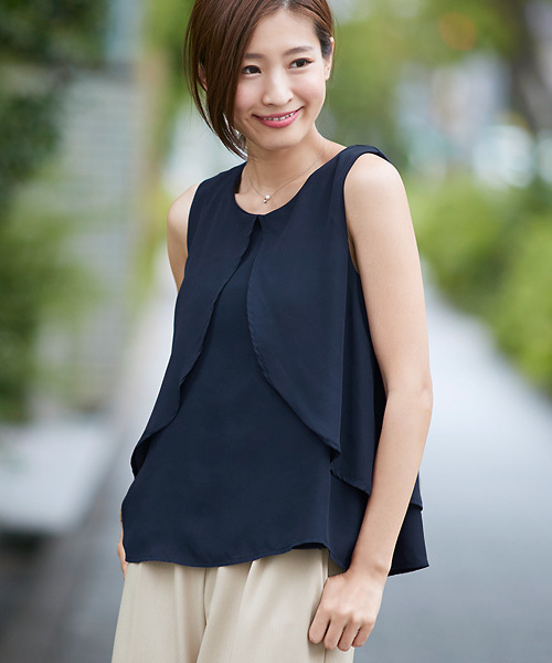 Pierrot(ピエロ)の「ノースリーブ シフォンブラウス 袖なし リバーシブル(シャツ/ブラウス・レディース・ネイビー/ブラック/ピンク・L/M)」の3枚目の写真