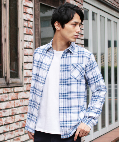 THE CASUAL（カジュアル）の「ストレッチスリム長袖ネルシャツ（シャツ/ブラウス・メンズ・ホワイト/ブラック/ベージュ/ネイビー/グレー/カーキ/モカ/ホワイト系その他/ブラック系その他/グレー系その他/ブルー系その他/レッド系その他/スモークピンク/ホワイト系その他2/ブルー系その他2・S/M/L/XL）」の4枚目の写真