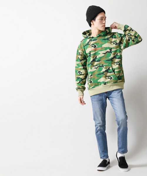 WEGO(ウィゴー)の「WEGO/カモフラロゴプリントパーカー(パーカー・メンズ・ブラック/カーキ・LARGE/MEDIUM)」の13枚目の写真