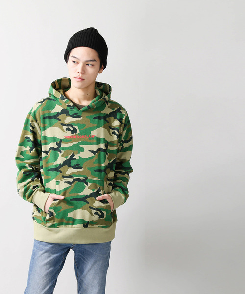 WEGO(ウィゴー)の「WEGO/カモフラロゴプリントパーカー(パーカー・メンズ・ブラック/カーキ・LARGE/MEDIUM)」の14枚目の写真