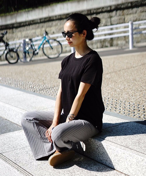 Hurley (ハーレー)の「W HRLY CUTBACK CREW SS / ハーレー レディース カットバックTシャツ 水着レイヤード サーフ ビーチ プール リゾート(Tシャツ/カットソー・レディース・ヘザーグレー/ブラック/ブルー/ホワイト・SMALL/X-SMALL)」の8枚目の写真